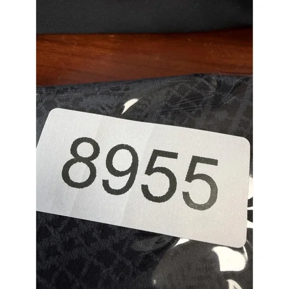 Athleta Salutation Textured Jogger Pants Womens M Petite Gray Paisley Stretch Yo - Picture 14 of 14